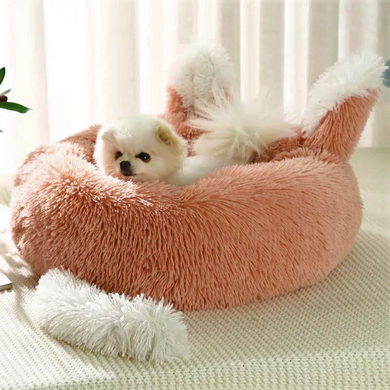 Cama de peluche con orejas y cola para gatos y perros pequeños, envío rápido.