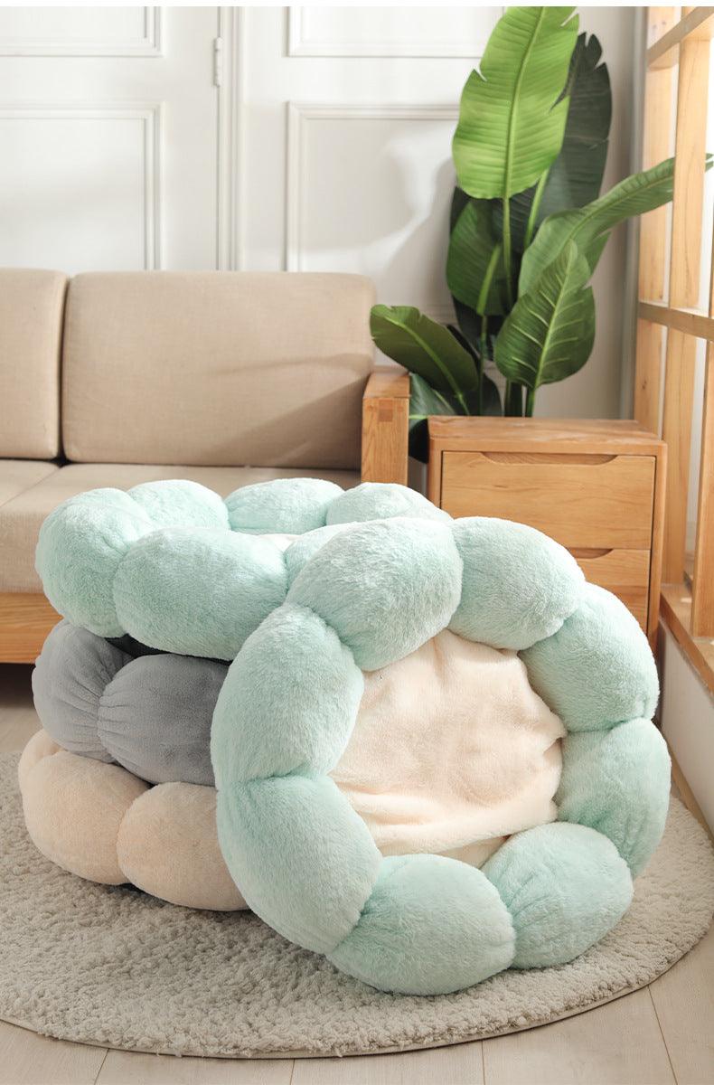 Floral Haven Pet Bed - Luxurious Flower-Shaped Blanket For Dogs And