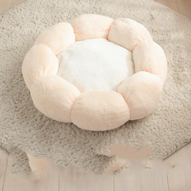 Floral Haven Pet Bed - Luxurious Flower-Shaped Blanket For Dogs And